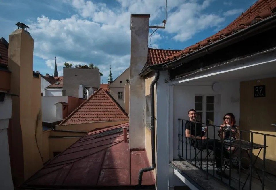 Charles Bridge Hostel & Apartments