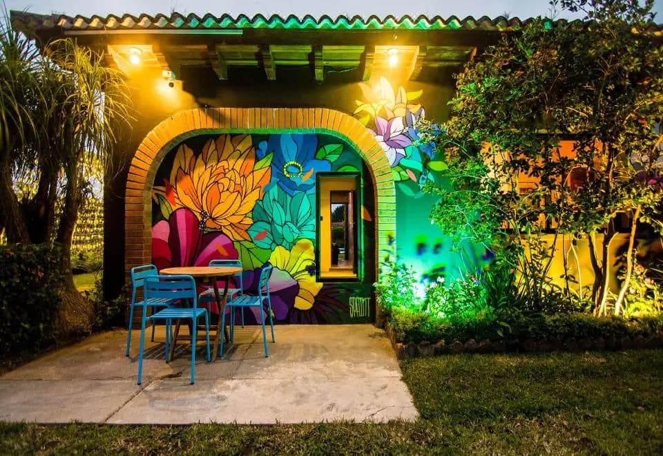 Yes Please! Hostel