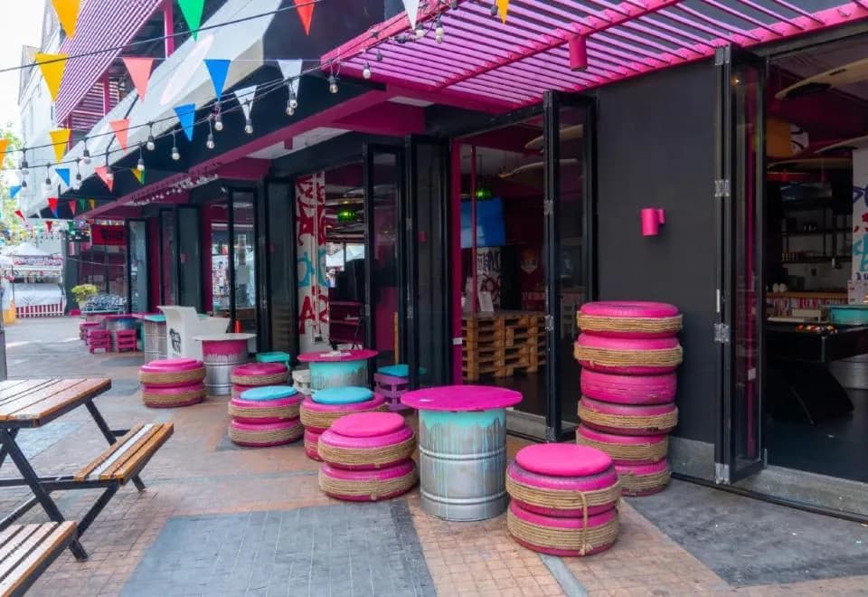 Slumber Surf Phuket Kata