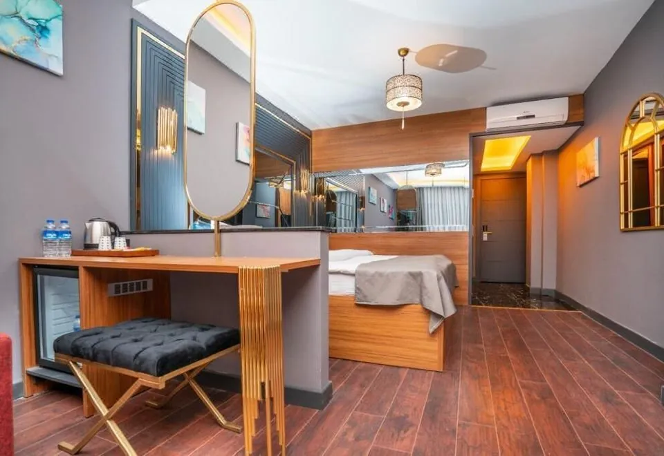 Eagle Palace Suites