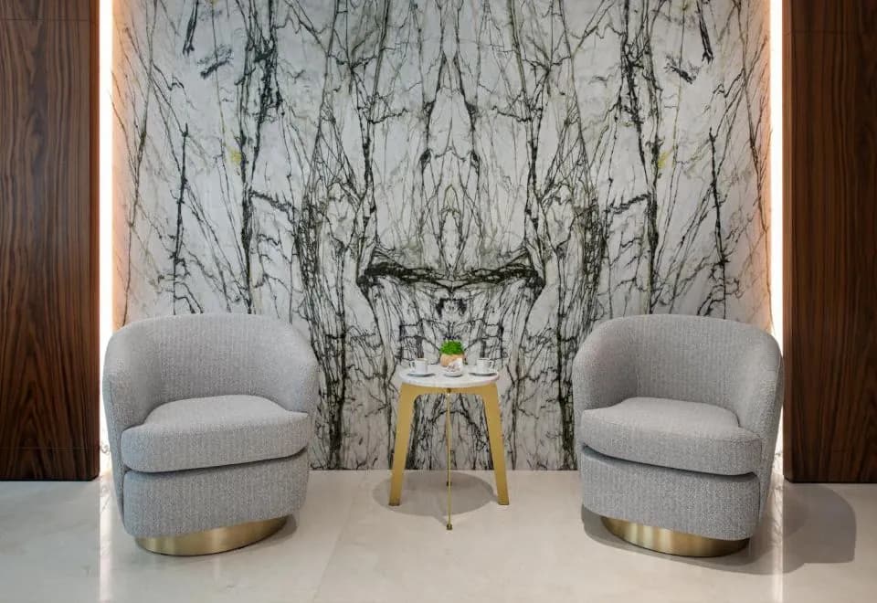 Gleam Collection Hotel
