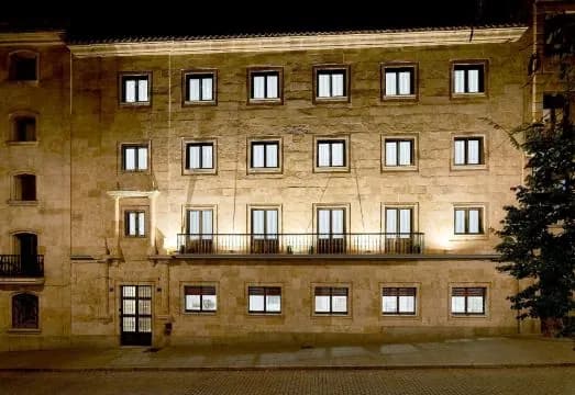 Ines Luna Suites