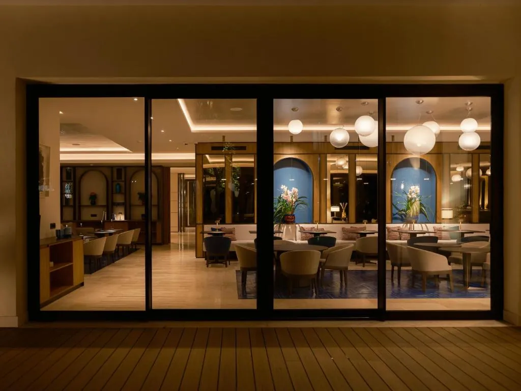 Hotel Carlton International