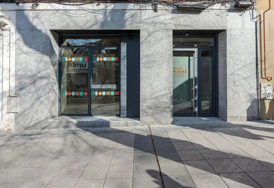 Vallecas Suites by Olala Homes