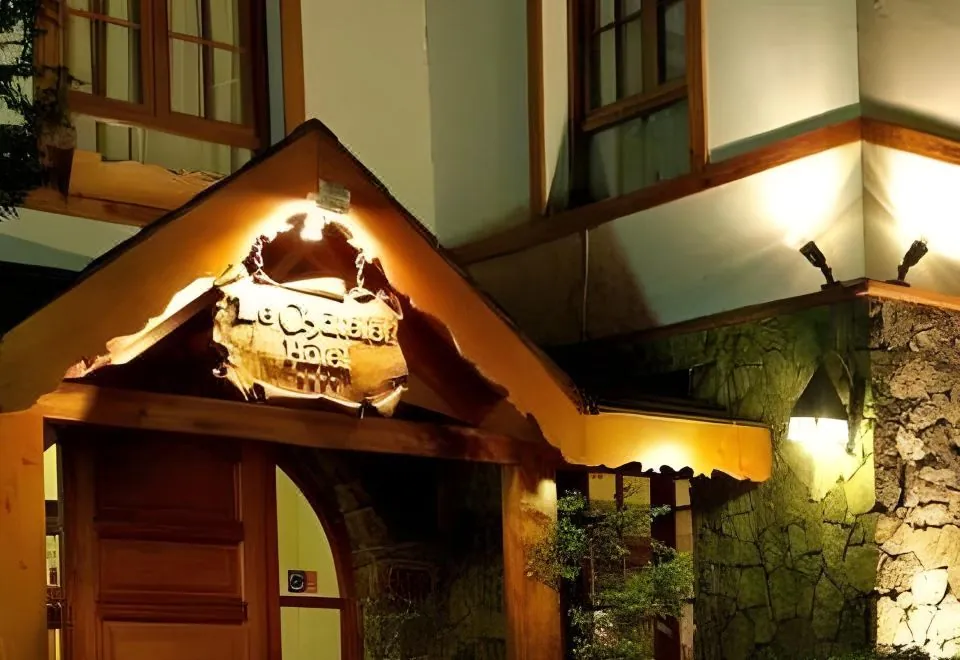 Le Chatelet Hotel