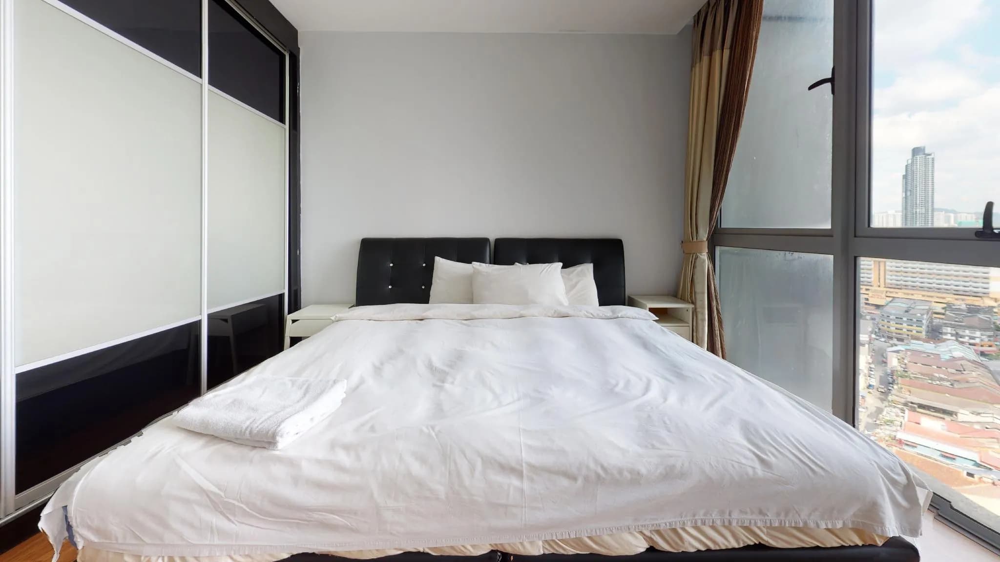 Taragon Residences