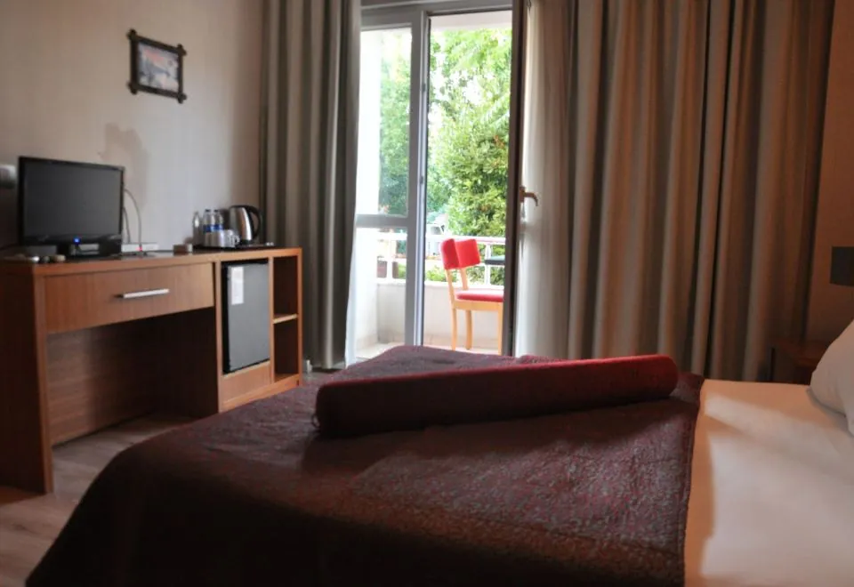Island Hotel