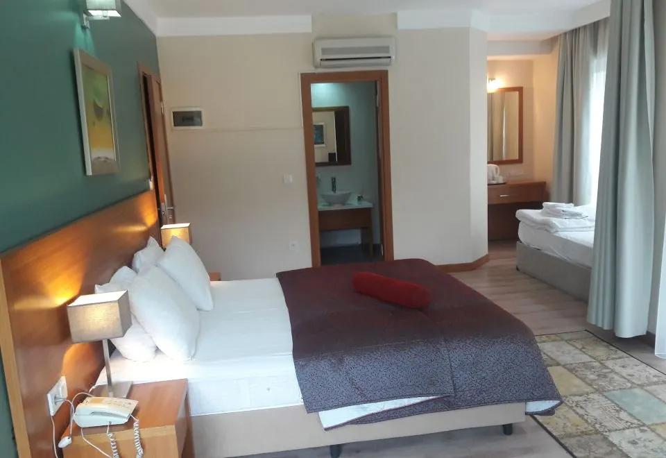 Island Hotel
