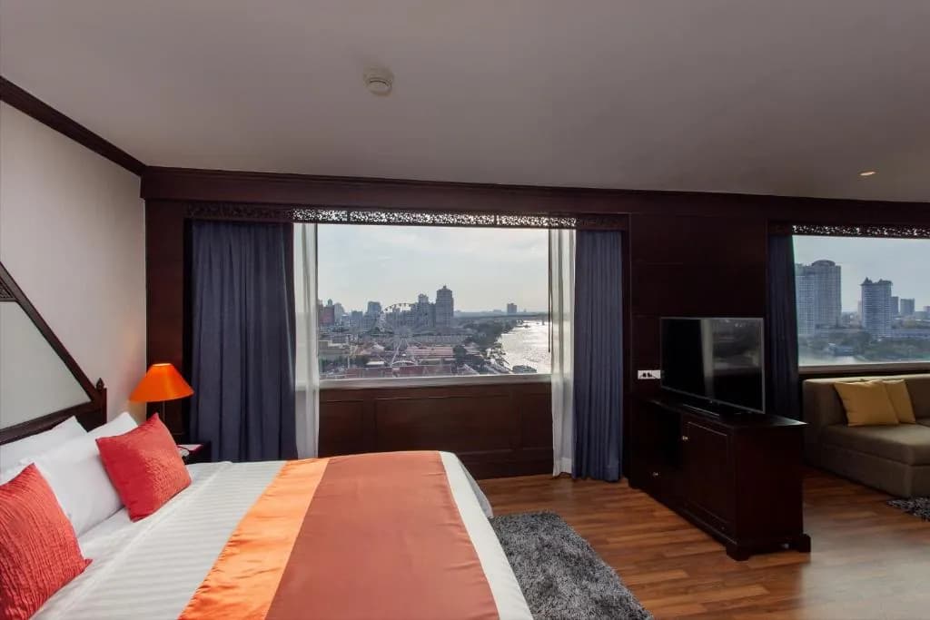 Ramada Plaza by Wyndham Bangkok Menam Riverside