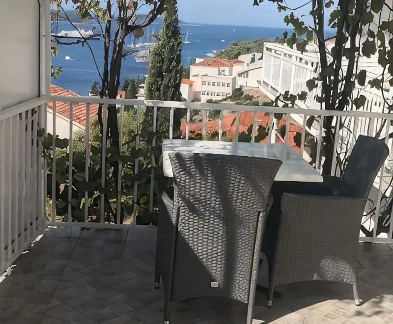 Apartments Kresic