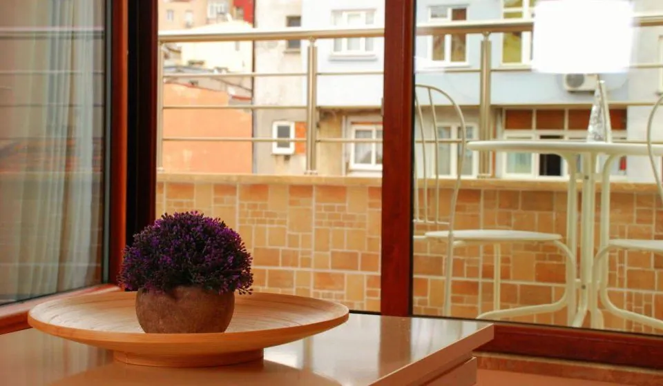 Homelike Residence