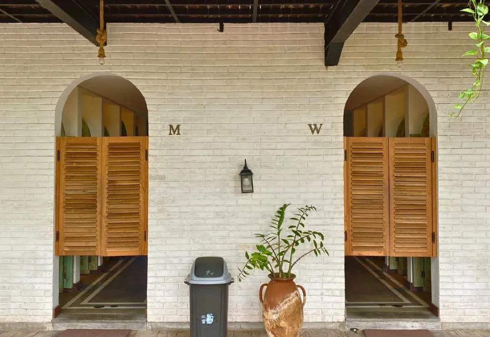 White Penny Hostel
