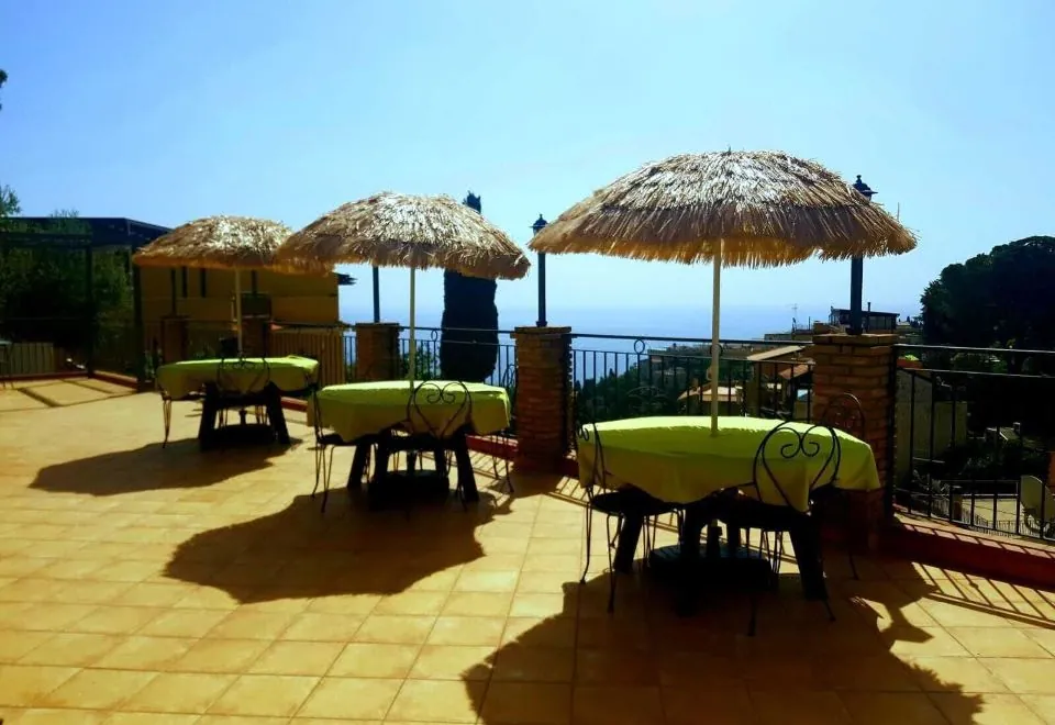 Le Grand Soleil Apartments