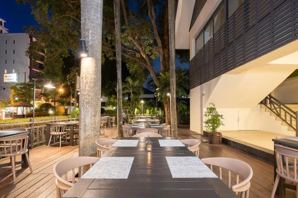 The Green Park Resort