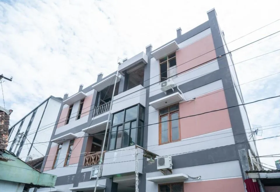 SPOT ON 91911 Rejeki Homestay Syariah Malioboro