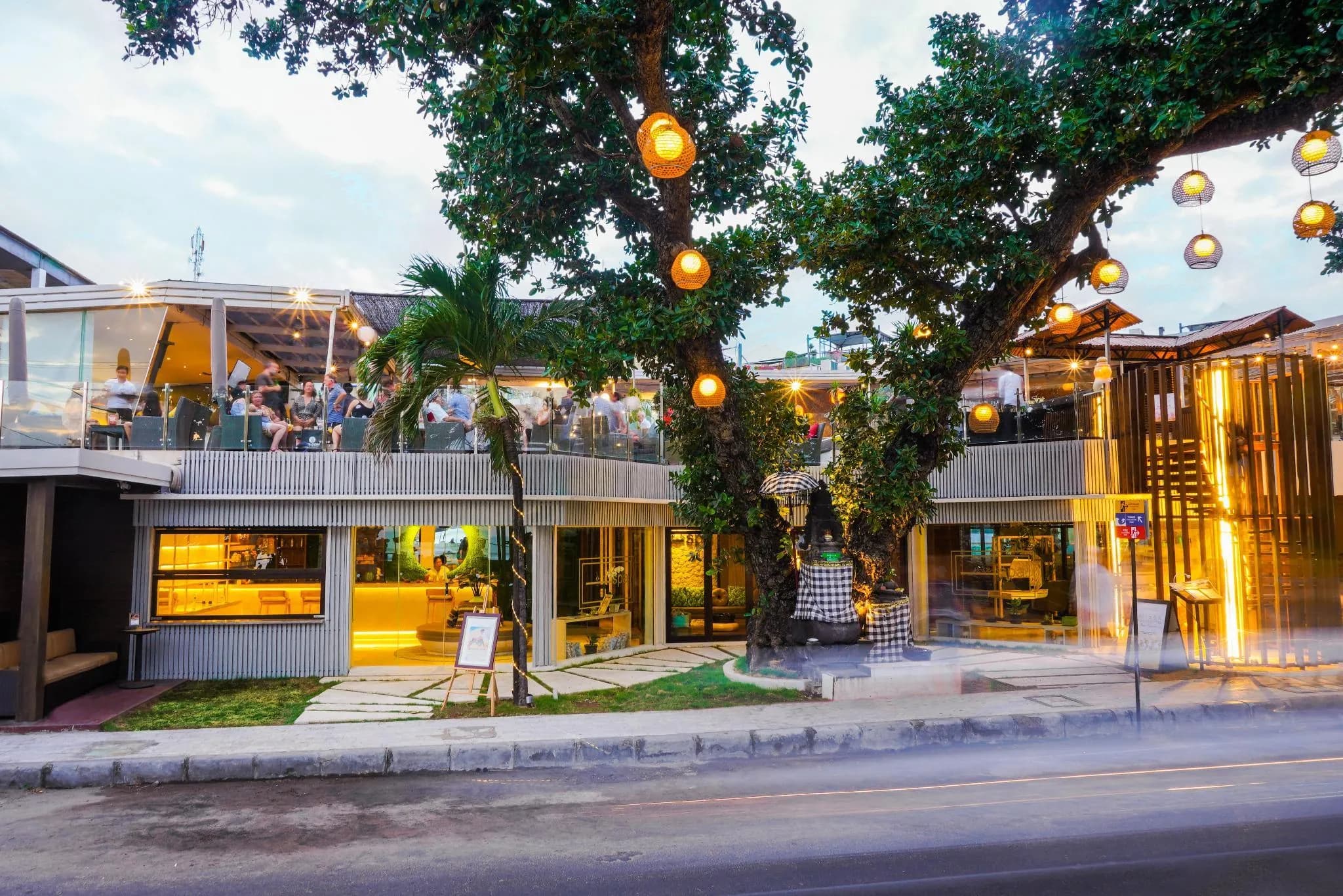 FuramaXclusive Ocean Beach Seminyak Bali
