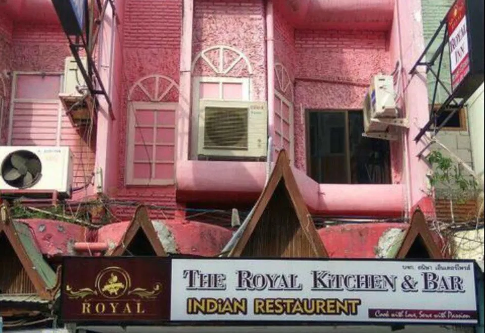 Royal Inn Kitchen and Bar
