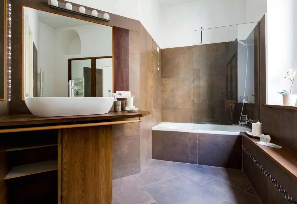 The Sistina Suite