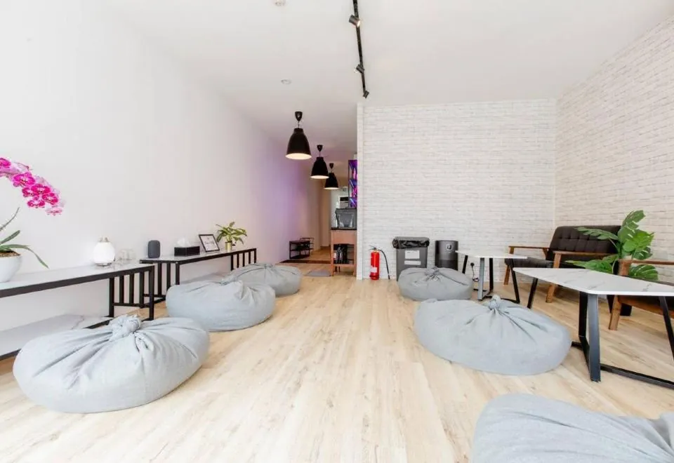 RadZone Hostel
