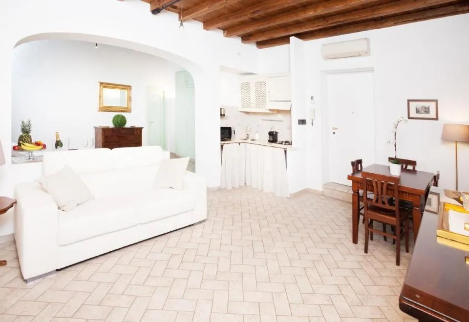 Tritone 91 Apartments