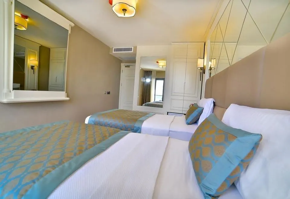 Beethoven Hotel & Suite