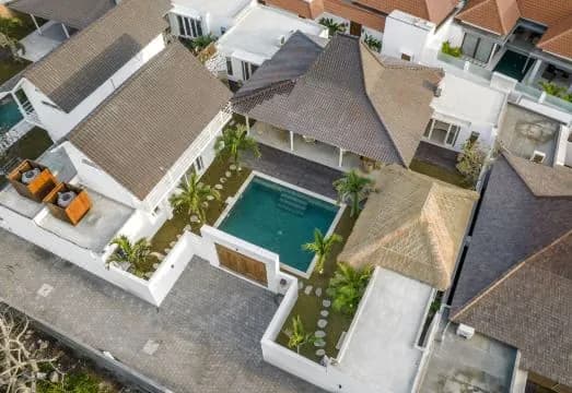 A Casa Di Renucci by Alfred in Bali