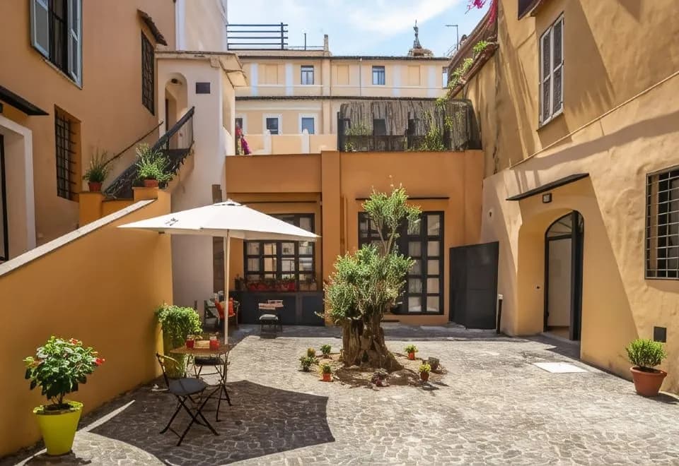 Navona Essence Hotel