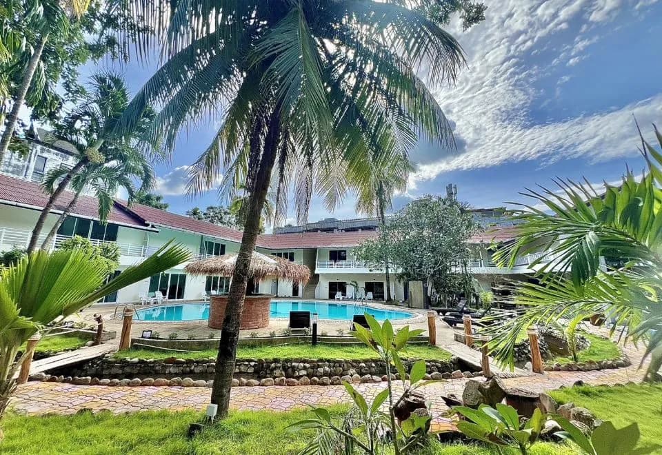 V Beach Resort