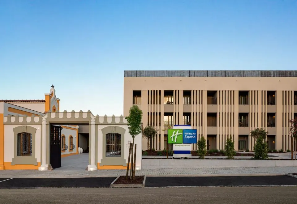 Holiday Inn Express Evora