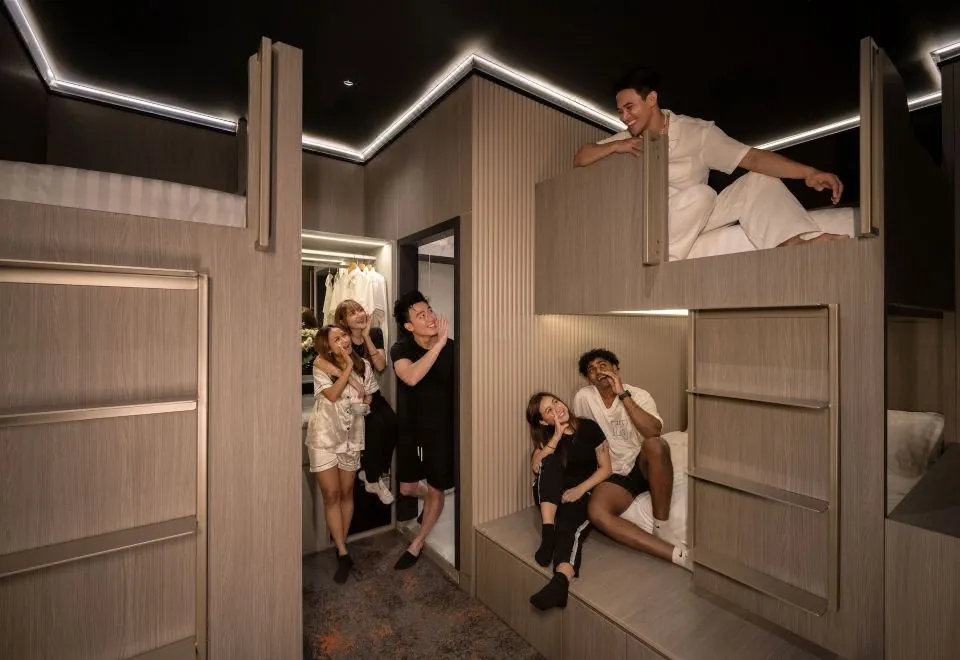 Cube Social Boutique Capsule Hotel @ Boat Quay