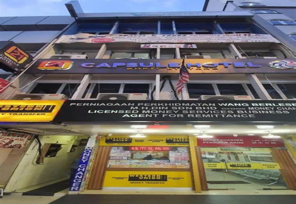 OYO 91036 J CAPSULE HOTEL @ JALAN BUKIT BINTANG