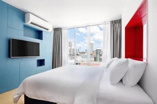 128 Room and Massage