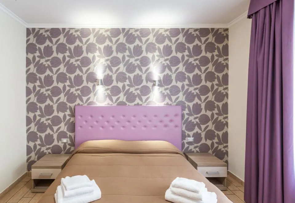 HOTIDAY Room Collection - Roma Barberini