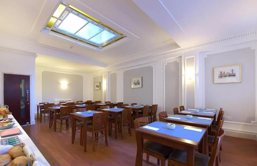 Astor Court Hotel
