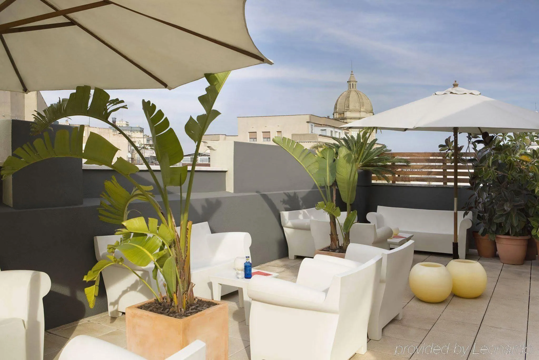 Hotel Midmost