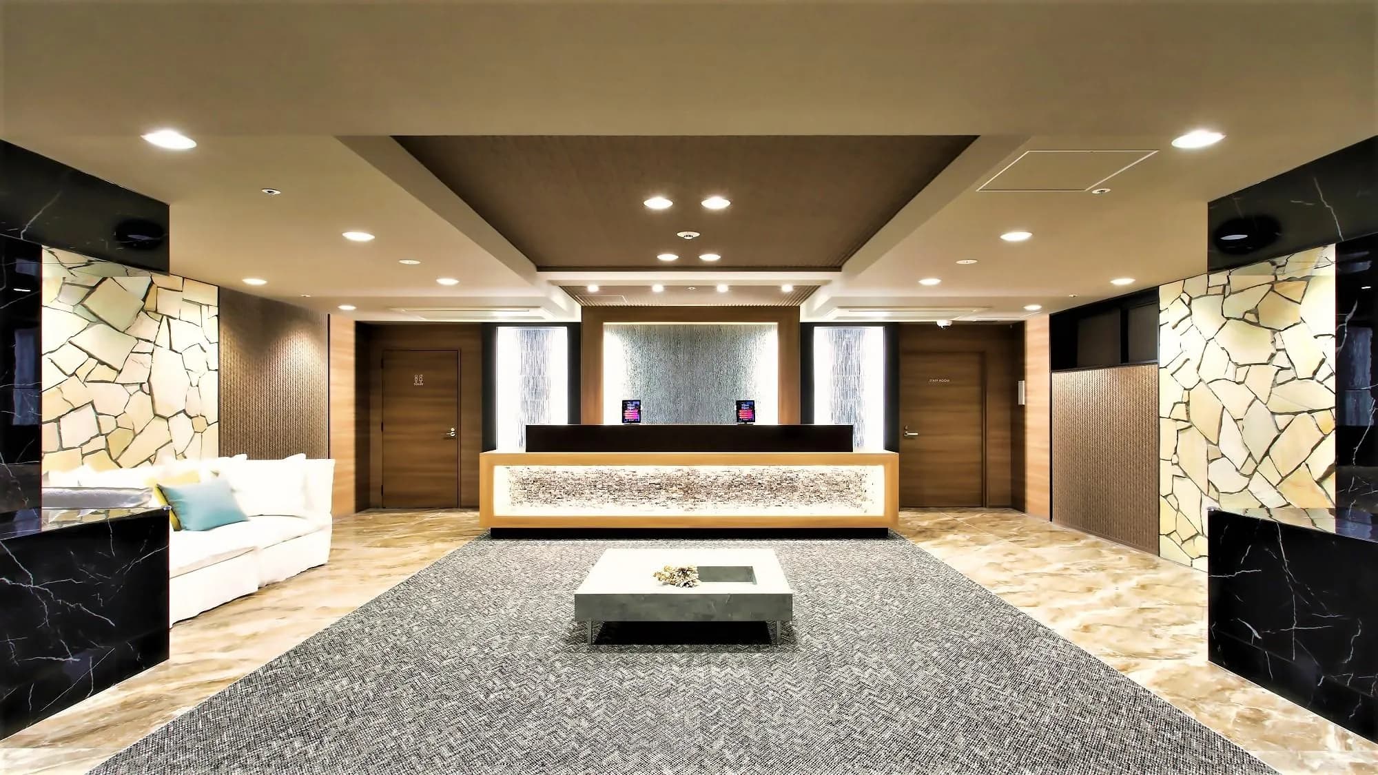 TAKUTO HOTEL  OSAKA SHINSAIBASHI