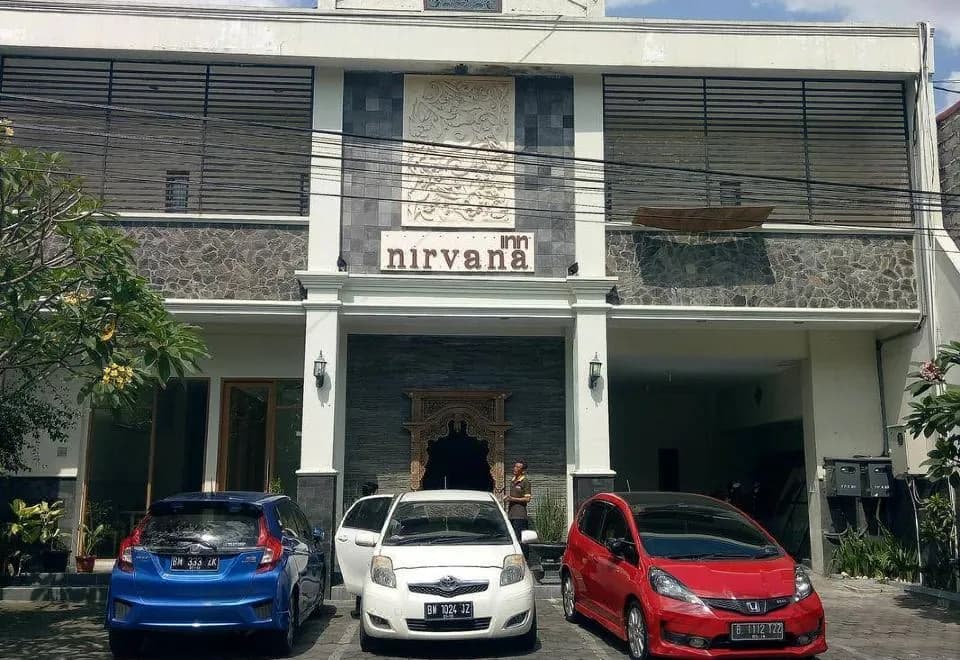 Nirvana Inn seturan Mitra RedDoorz