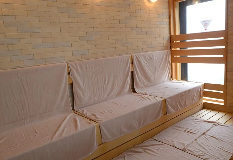 Midosuji Hotel