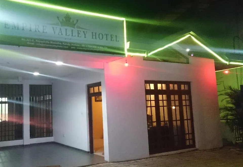Empire Valley Hotel