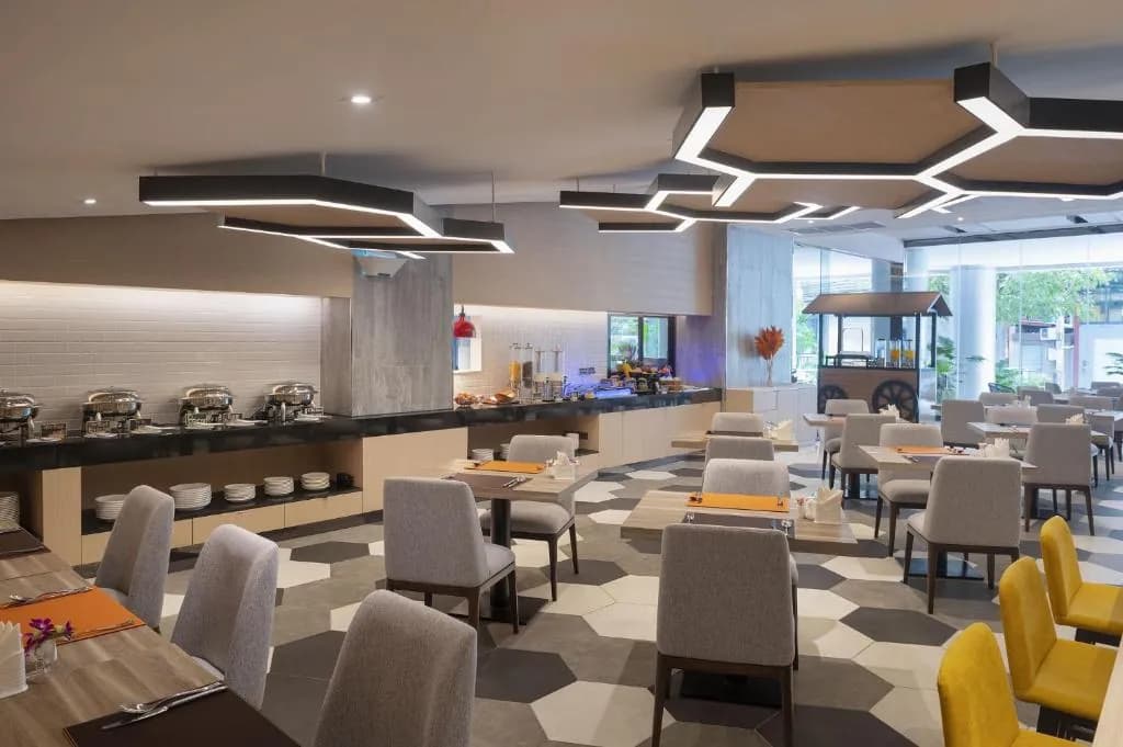 PARKROYAL Suites Bangkok