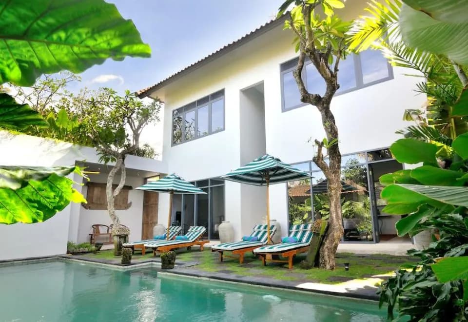 Room & Vespa 1