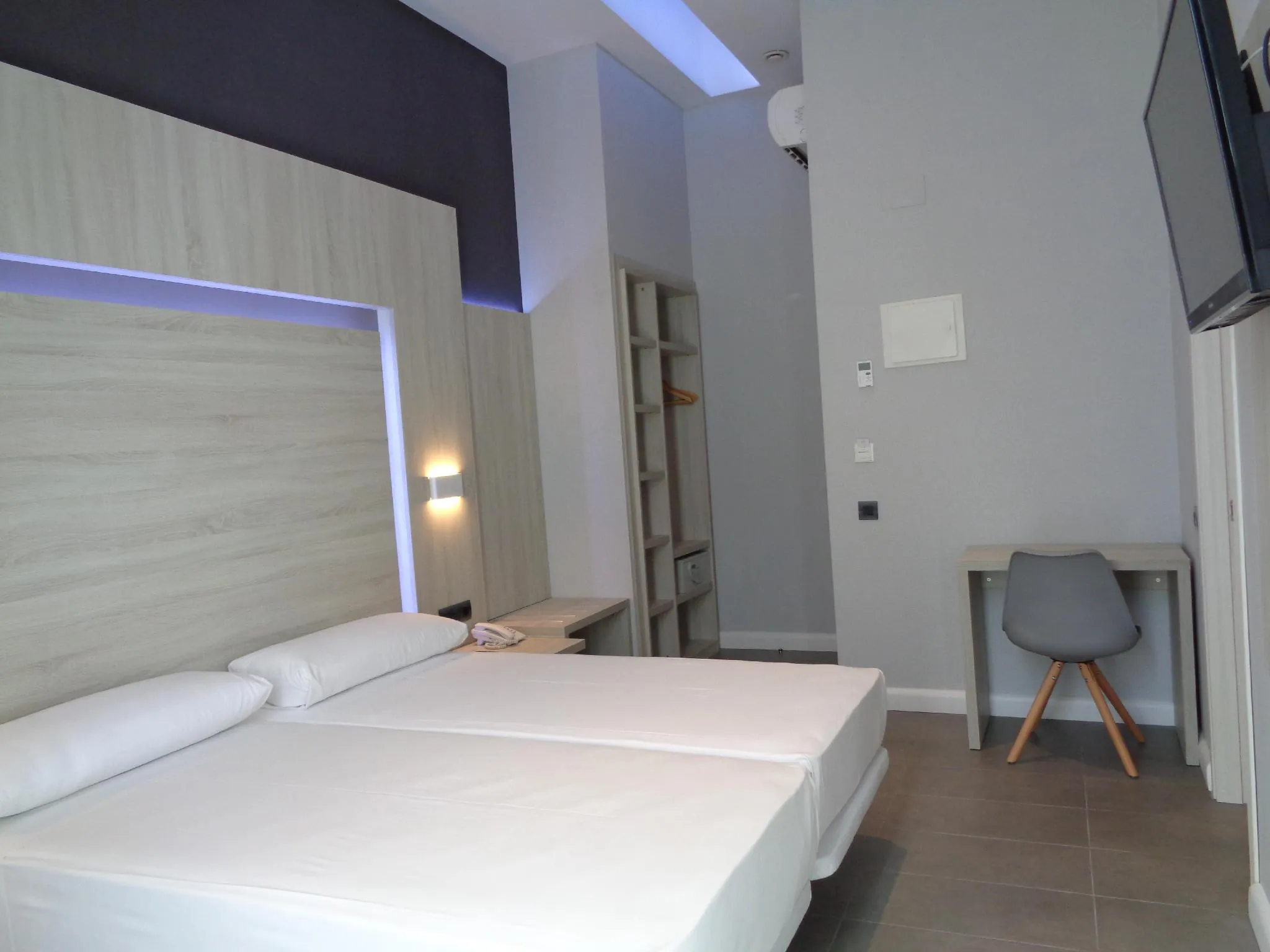 Hostal Plaza Goya BCN