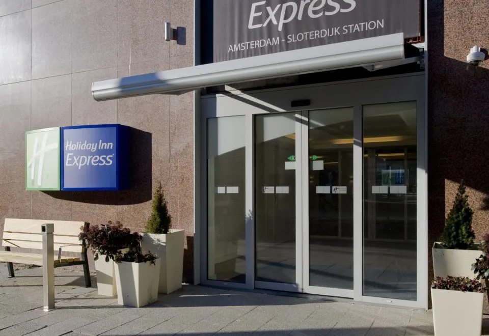 Holiday Inn Express Amsterdam - Sloterdijk Station, an IHG Hotel