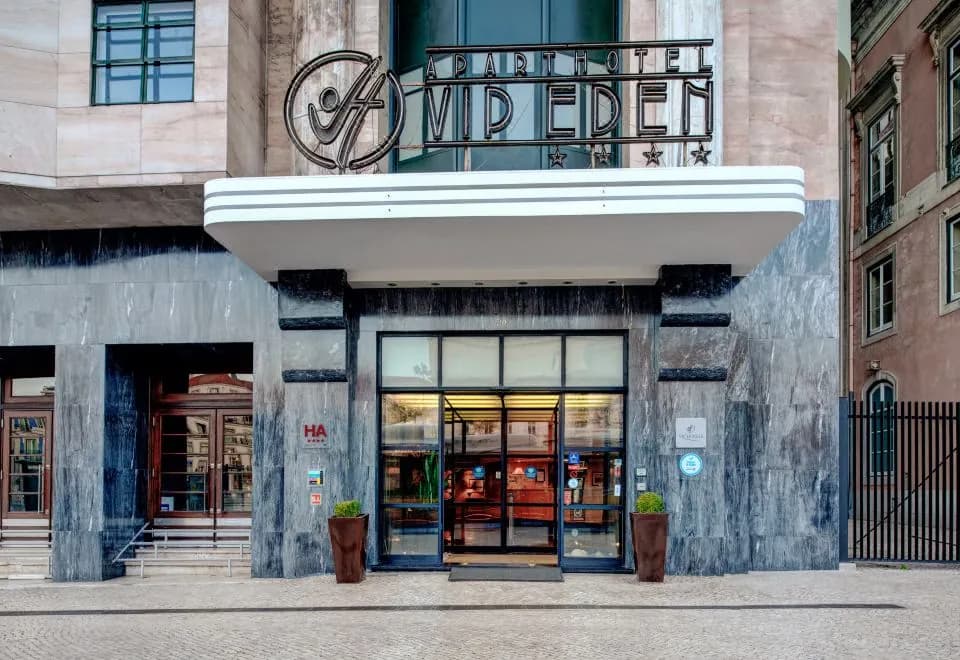 VIP Executive Eden Aparthotel