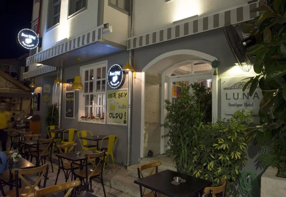Luna Boutique Hotel