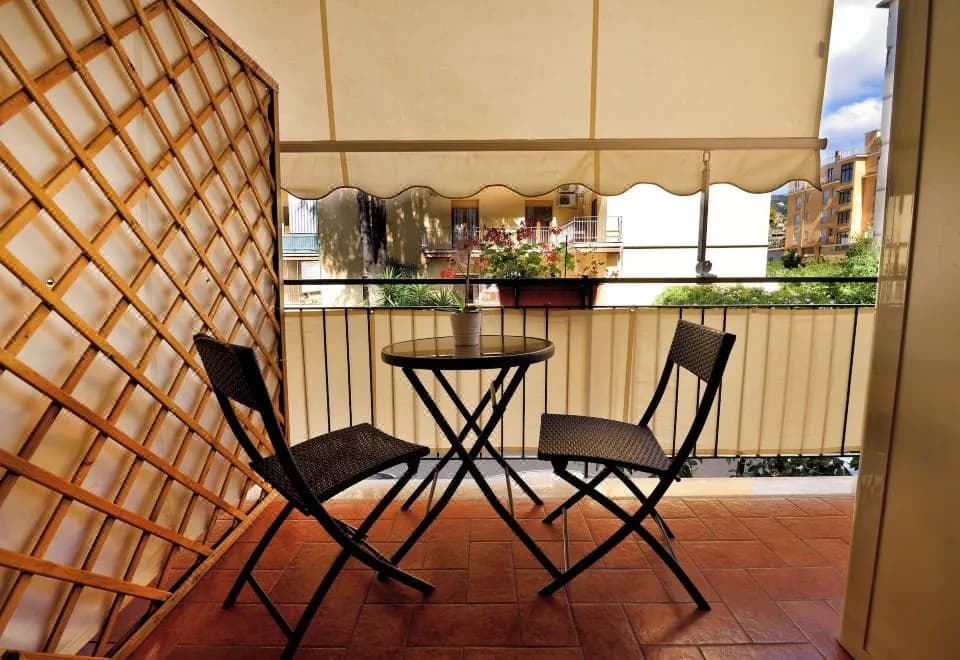Sorrento Rooms