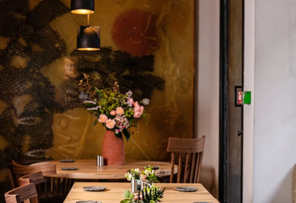 Hotel Marignan Champs-Elysées