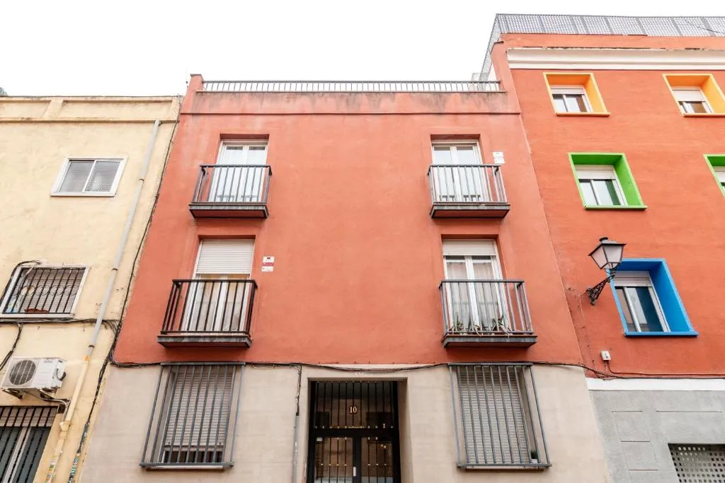 Madrid Sur Apartments by Olala Homes