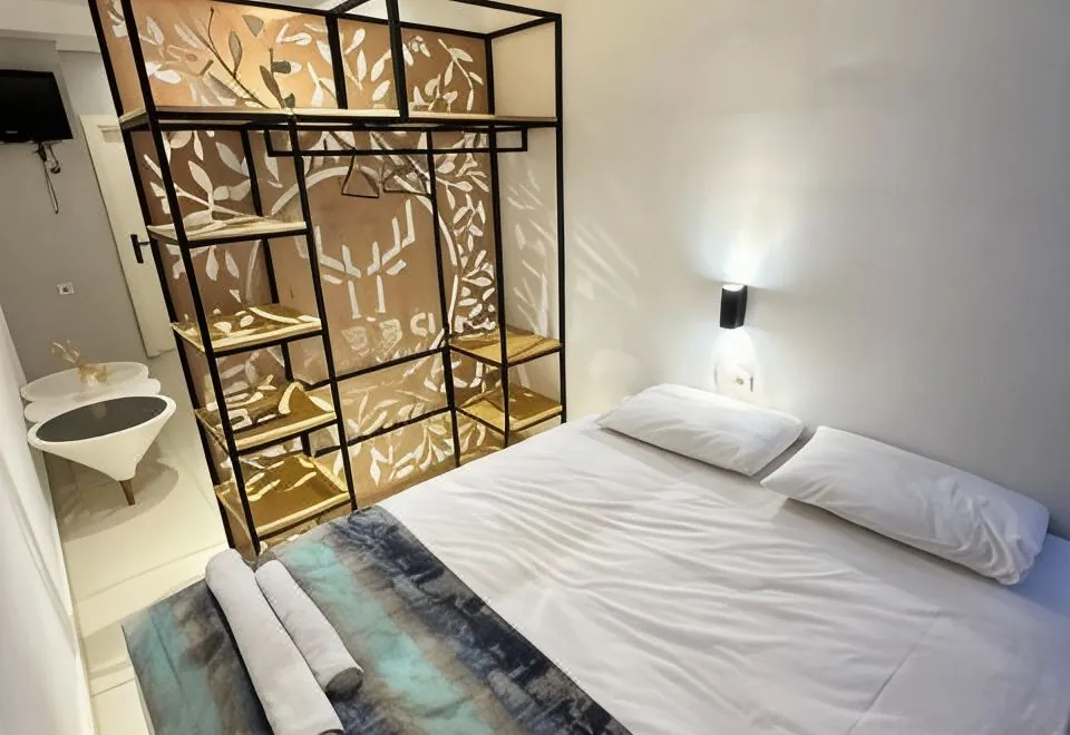 Hotel Alyans