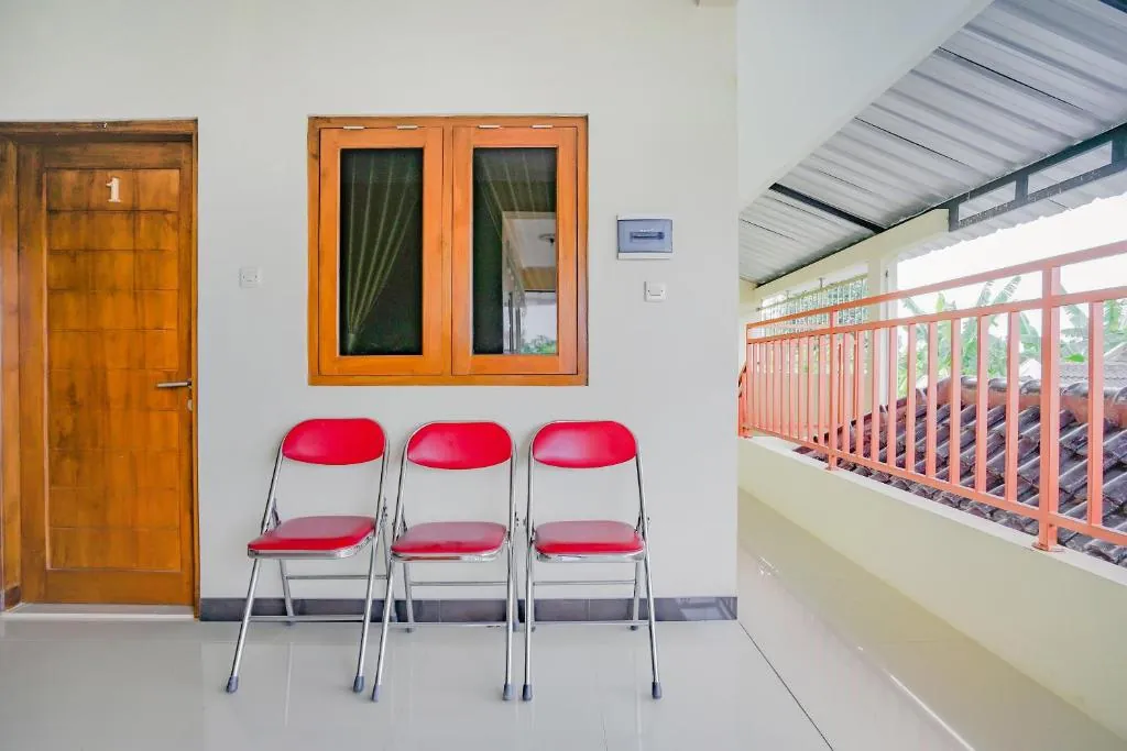 OYO 90210 Kenari House Syariah